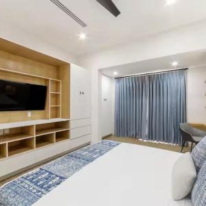 Luxury Oceanview Penthouses with a Rooftop Pool
