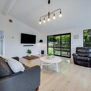 Kawaha Corner - Minutes from Skyline Zorb & more