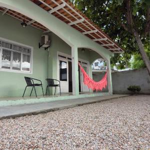 Casa com 4 quartos a 300m do mar da Praia de Palmas