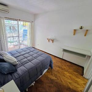JACARANDA SUITE depto Centrico con Patio Galeria y Balcon