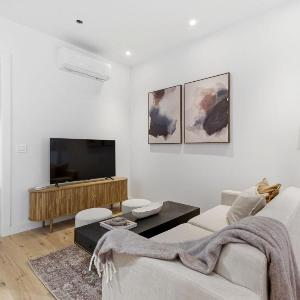 The Brick Hotel - The Laneway