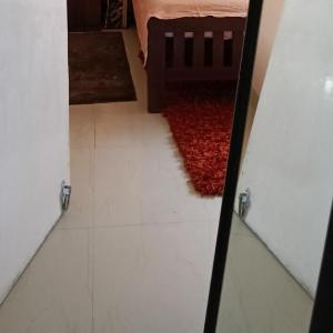 Two BHK a cozy flat for family 3 km away from the airport