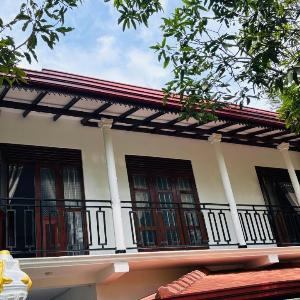 Saketha Villa Thalpe - 500m to beach