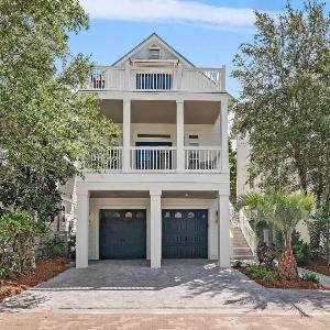 Elegant 5BR 30A Home w Hot tub & Pool