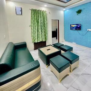 ZenRoofs - 3 BHK Cozy Flat