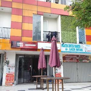 Dancenter Apartment Riverview Jababeka