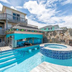Joshua's Tiki Hut - Nags Head MP 11 Oceanfront Elevator Pool Swim-Up Tiki Bar Hot Tub Pets OK