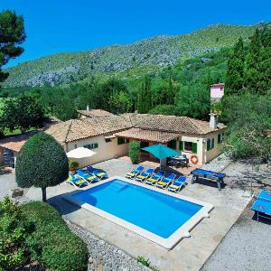 Villa Vilar de Baix by Sealand Villas