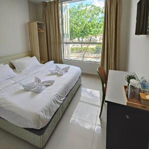 Swing & Pillows @ Damansara Jaya