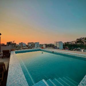 OVATA TH-1 - ZONA ROMANTICA