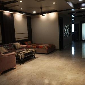 vaani lodging