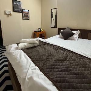 madho kutumb hostel ganga