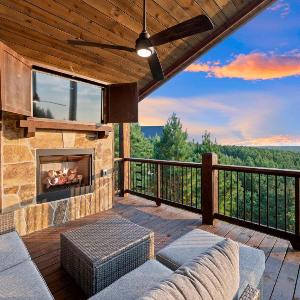 Spa Game Room Sunset Views 5BR Cabin