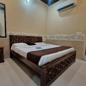 Hotel shyama shyam dham