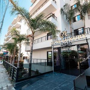 Cuni Luxury Hotel