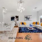 3BR Home with Power Wifi & Hot Tub Houston