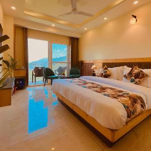 Rock Pine View Cottage & Cafe Mussoorie - blissful view from rooms