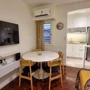 Apartment steps away from Av. Corrientes theaters