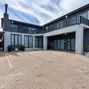 Grey Luxury Accommodation Langebaan