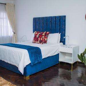 Centrally Located Studio Apartment - 2363