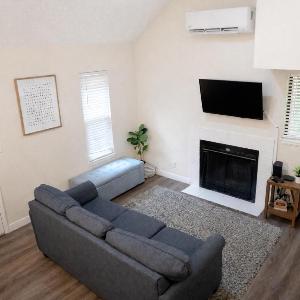 Two Bedroom Loft King Beds Down Town Convenience
