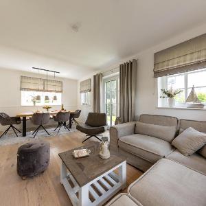 Modernes Ferienhaus mit Sauna eingezäuntem Garten und Strandnähe Ideal für Familien Freunde und Hundeliebhaber