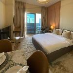Furnished studio apartment next to metro 