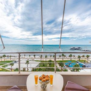 Seafront Infinity Apartments Durres