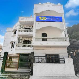 FabHotel Springwood