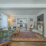 Eclectic Inn Downtown - 2 miles to Sanford Stadium home Athens