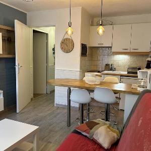 Appartement 2 Pièces avec Garage - Bormes-les-Mimosas - FR-1-251-884