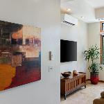 Luana Waikiki Hotel and Suites