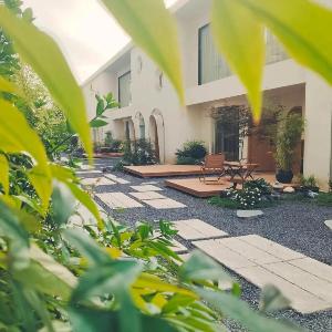 Tangyin Courtyard Hotel
