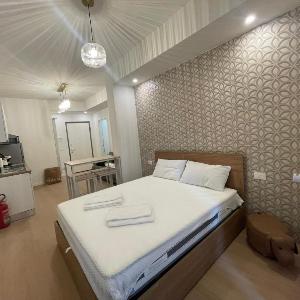 Emerald BGY Charme Suite
