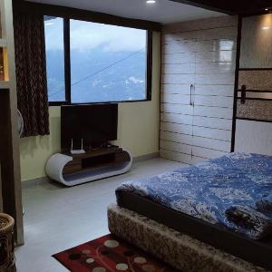Daddy Homestay Luxury Apartment Near Mg Marg 4 bhk