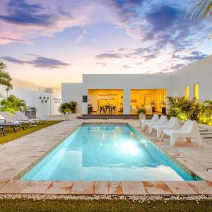 LUX 3BR with Pool Near Beach Villa Serenity By Bocobay