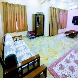 Sangam only10 mins & Prayagraj Railway Station 15 mins from Stay