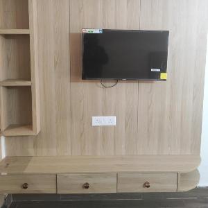 Elegant Oasis Private Limited