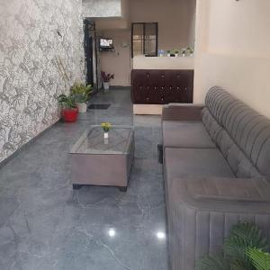 Hotel Zane Aura