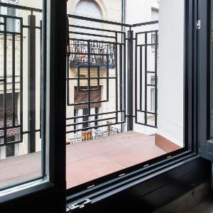 Luxe Central Apartments