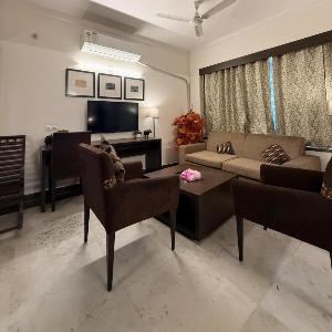 The Luxe Urban Nest