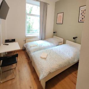 2-Bed Apartment • Ideal for Workers & Short Stays