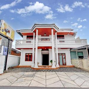 Hotel O near Mandala Krida Stadium formerly Among Rogo Family Hotel