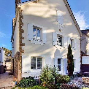 1 Bedroom Amazing Apartment In Carnac