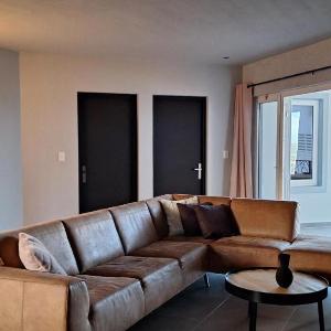 Anochíluz - modern 3-bedroom apartment near Mambo beach