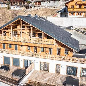 Apartment Danton Châtel - by EMERALD STAY