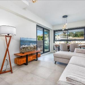 ViVi Homes - Alira Pool Terrace Close to Beach