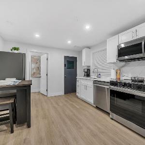 3BR Hotel Alternative - Walk to Kendall Square