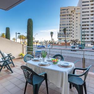 Apart-rent Apartamento Mirablau 0088 con vistas laterales a la playa