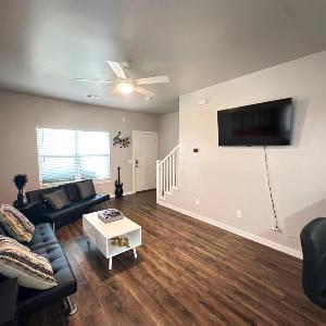 Luxury 3BR Townhome Stay